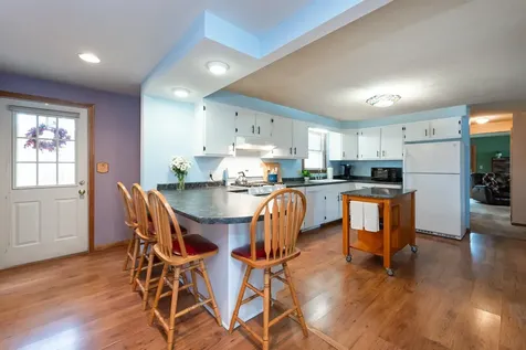 12 Hersey Street Bedford NH 03110