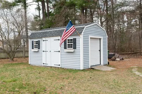 12 Hersey Street Bedford NH 03110