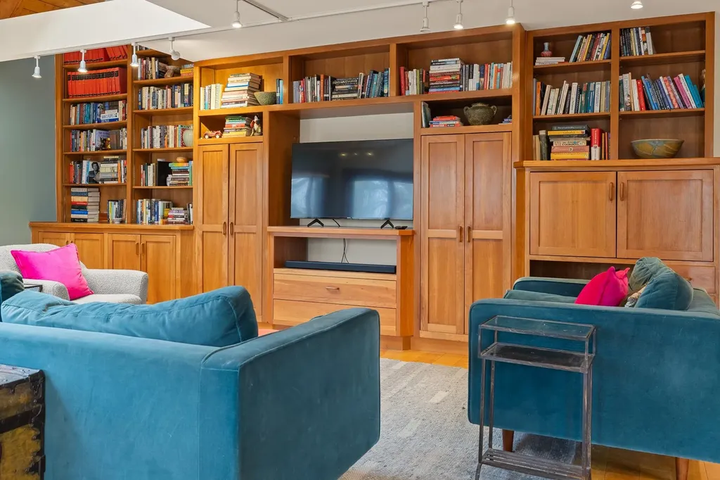 420 Dogford Road Hanover NH 03750