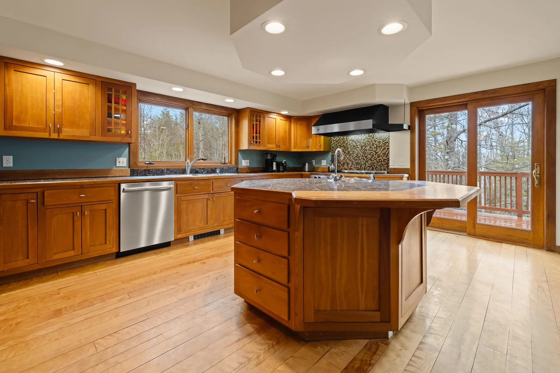 420 Dogford Road Hanover NH 03750