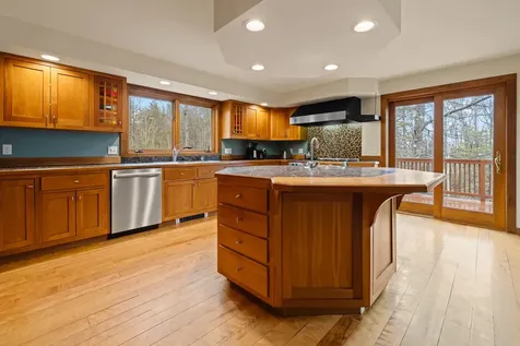 420 Dogford Road Hanover NH 03750