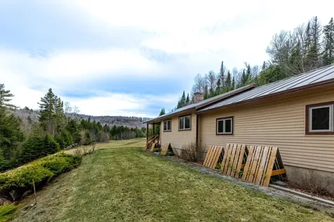 38 Thompson Road Newbury VT 05051