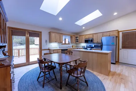 38 Thompson Road Newbury VT 05051