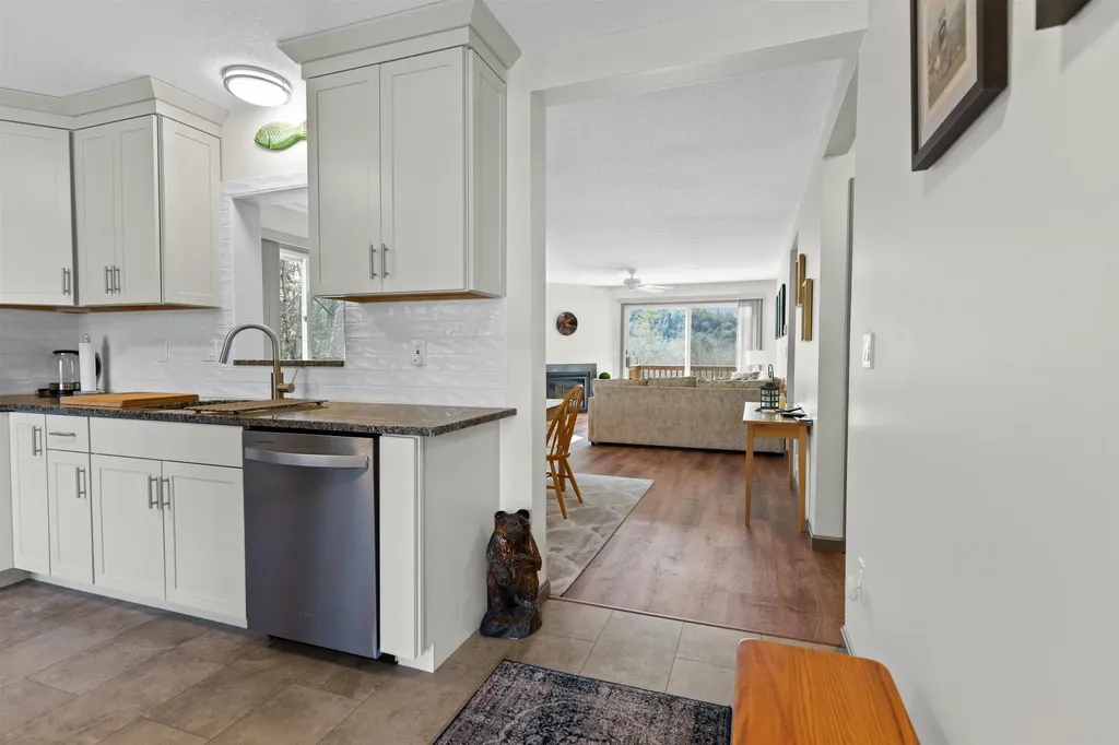 68 Star Ridge Road Thornton NH 03285