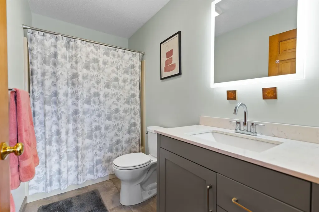 68 Star Ridge Road Thornton NH 03285