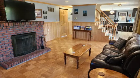 63 Hall Road Errol NH 03579