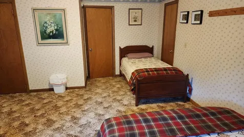 63 Hall Road Errol NH 03579
