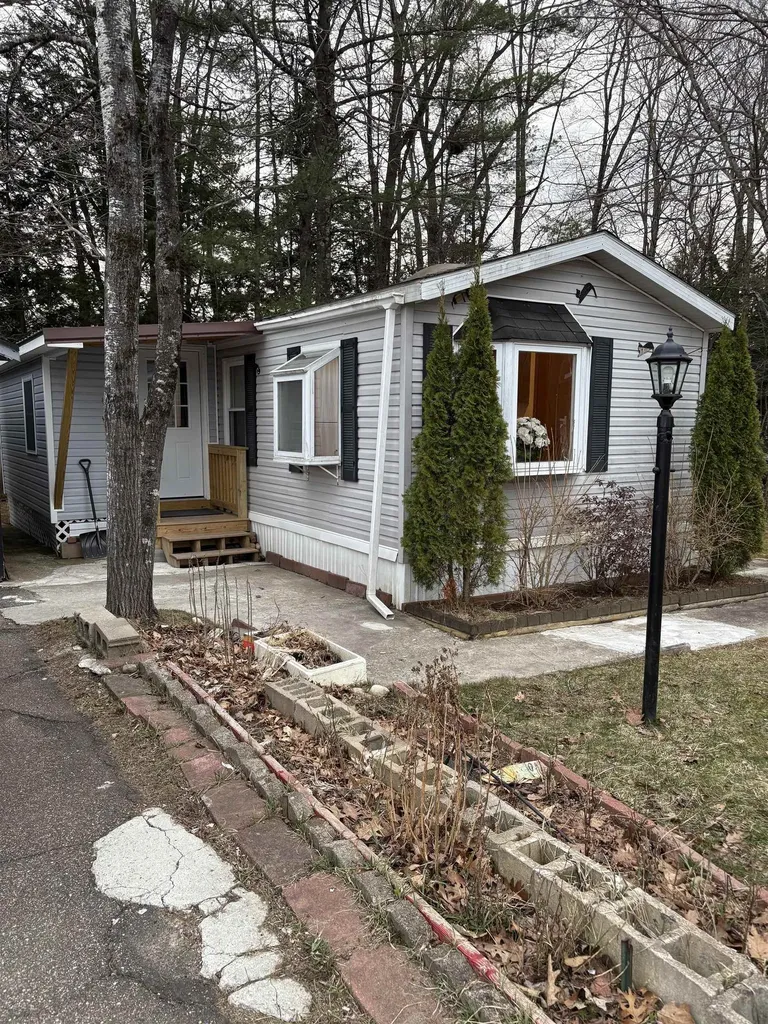 51 Gaslight Road Tilton NH 03276