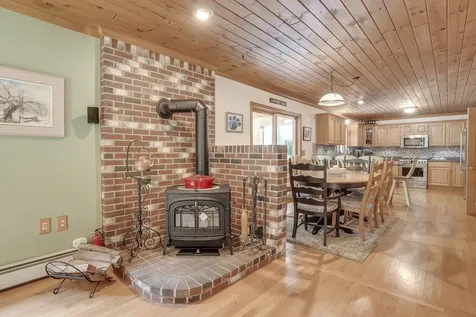 74 Deerwood Hollow Chester NH 03036