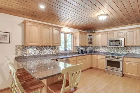 74 Deerwood Hollow Chester NH 03036
