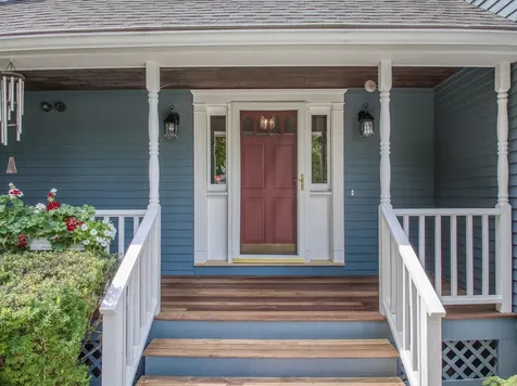 74 Deerwood Hollow Chester NH 03036