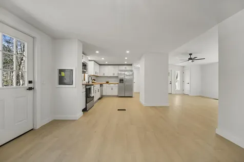 696 Long Shores Drive Barrington NH 03825