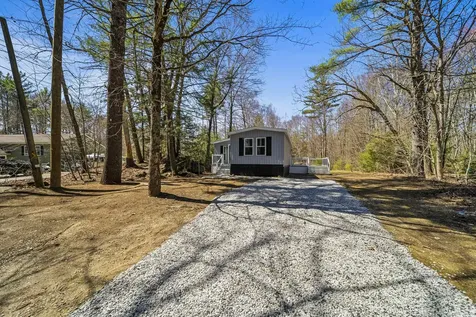 696 Long Shores Drive Barrington NH 03825