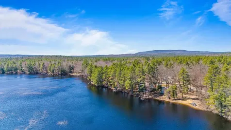 696 Long Shores Drive Barrington NH 03825