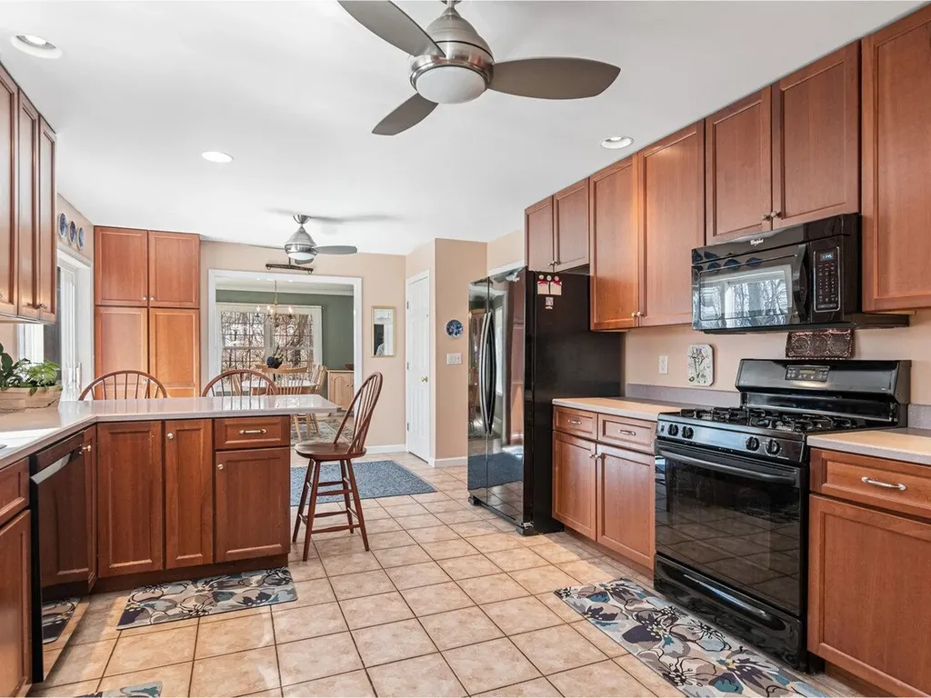 202 Colonial Drive Colchester VT 05446