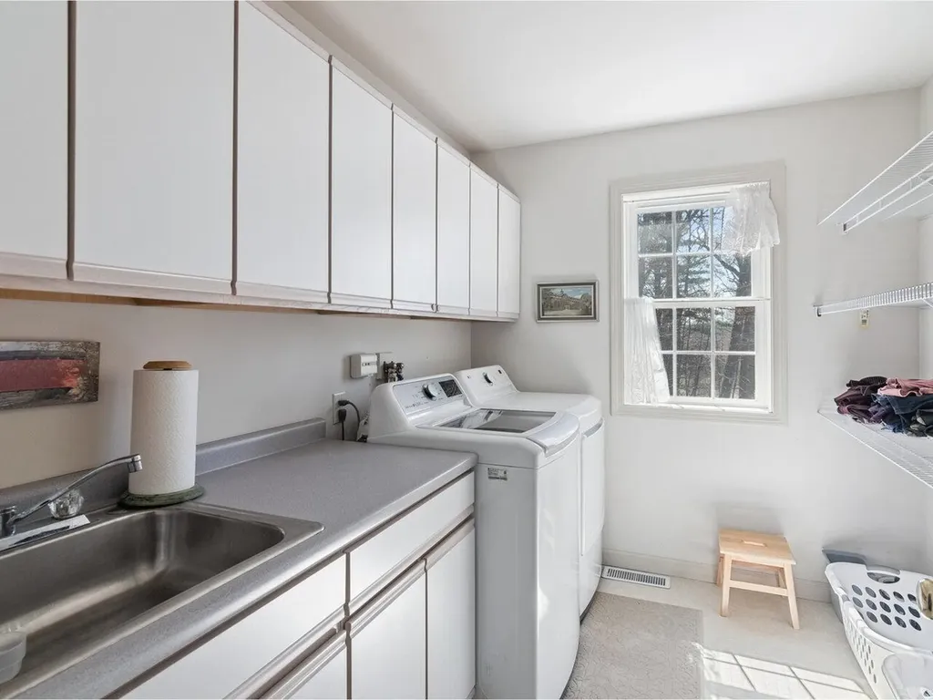 202 Colonial Drive Colchester VT 05446