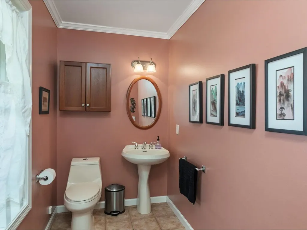 202 Colonial Drive Colchester VT 05446