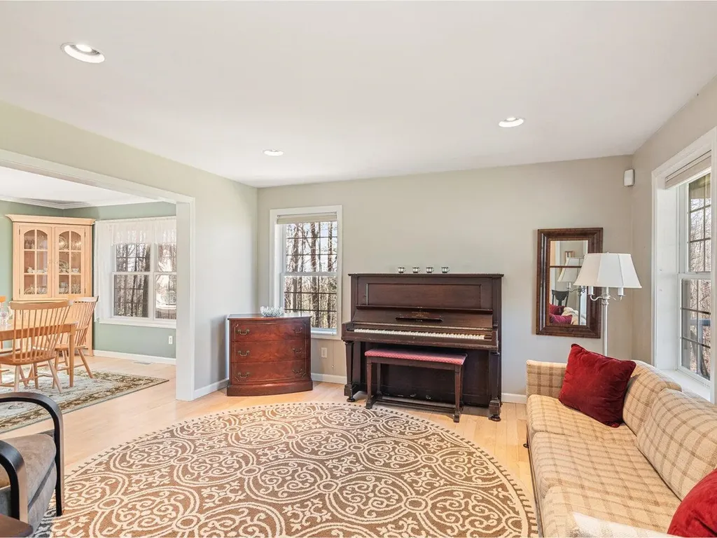 202 Colonial Drive Colchester VT 05446