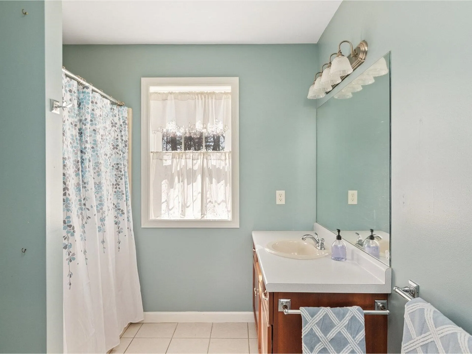 202 Colonial Drive Colchester VT 05446