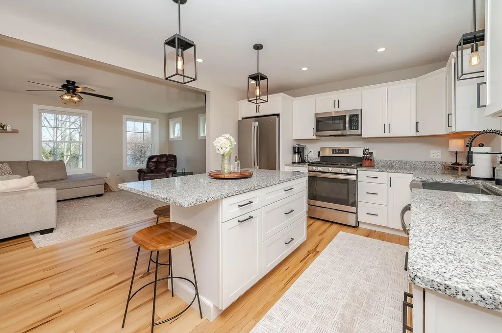 58 Richards Way Farmington NH 03835