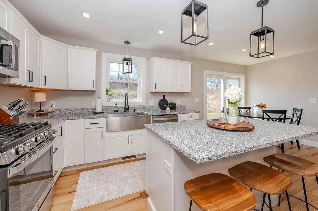 58 Richards Way Farmington NH 03835