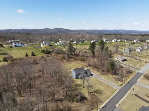 58 Richards Way Farmington NH 03835