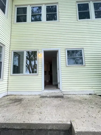 11 Norton Street Nashua NH 03060