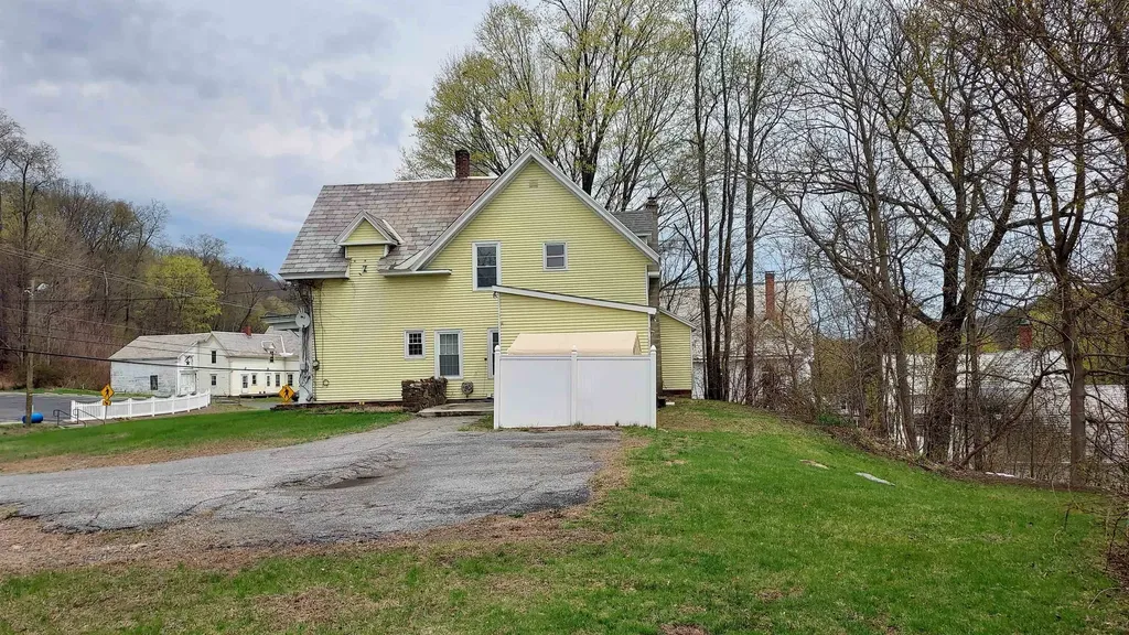 39 Brattleboro Road Hinsdale NH 03451