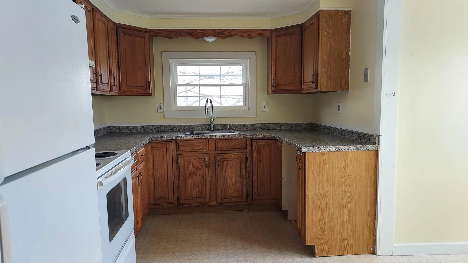 39 Brattleboro Road Hinsdale NH 03451