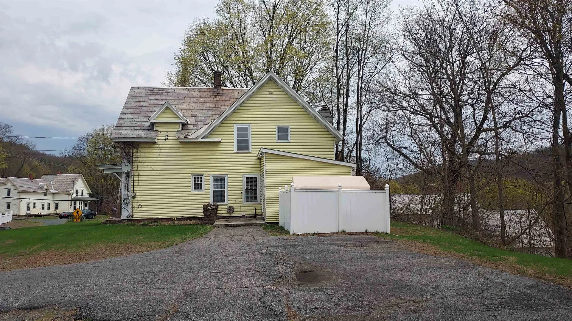 39 Brattleboro Road Hinsdale NH 03451