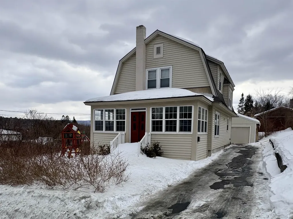 12 Wheatley Street Lebanon NH 03766