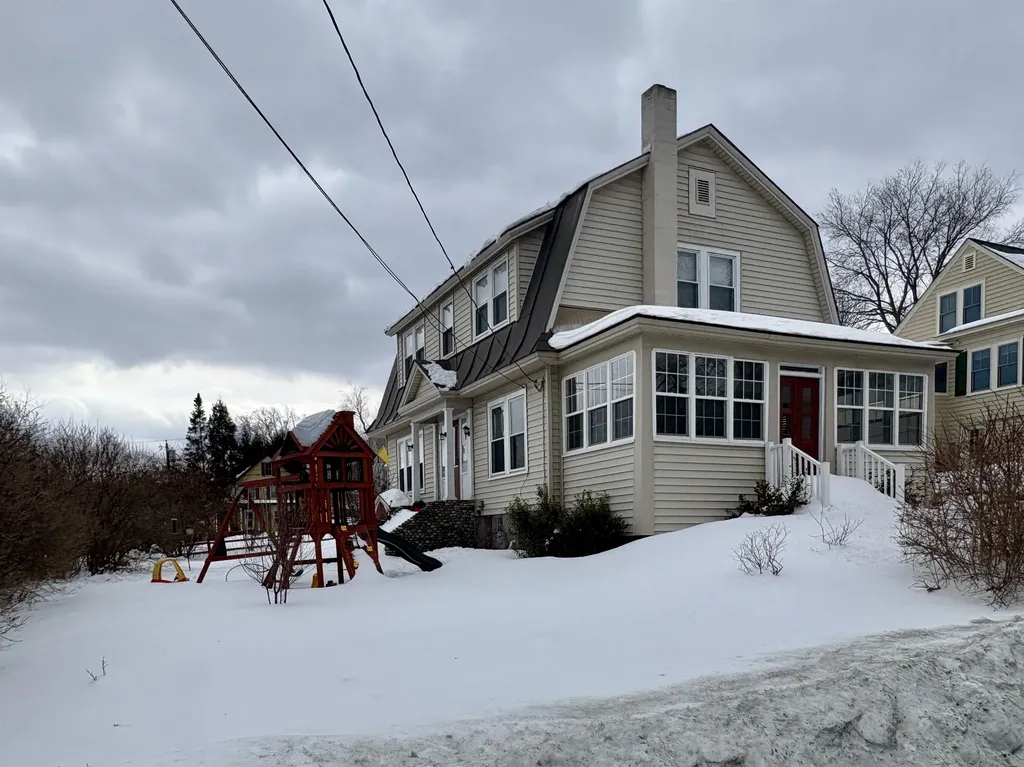 12 Wheatley Street Lebanon NH 03766