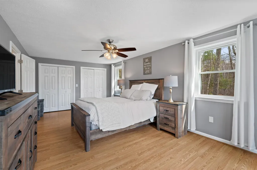 4 Williams Drive Hudson NH 03051