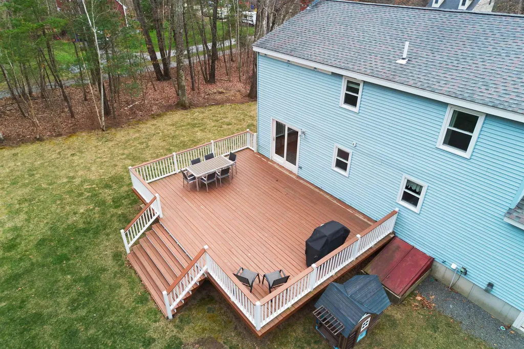 4 Williams Drive Hudson NH 03051