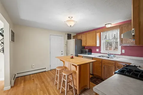 4 Williams Drive Hudson NH 03051