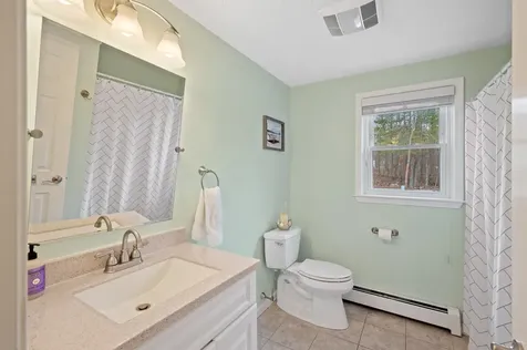 4 Williams Drive Hudson NH 03051