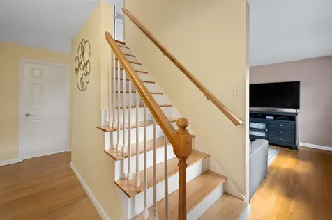 4 Williams Drive Hudson NH 03051