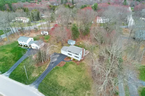 4 Williams Drive Hudson NH 03051