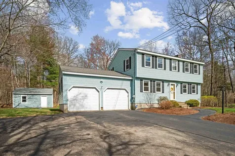 4 Williams Drive Hudson NH 03051