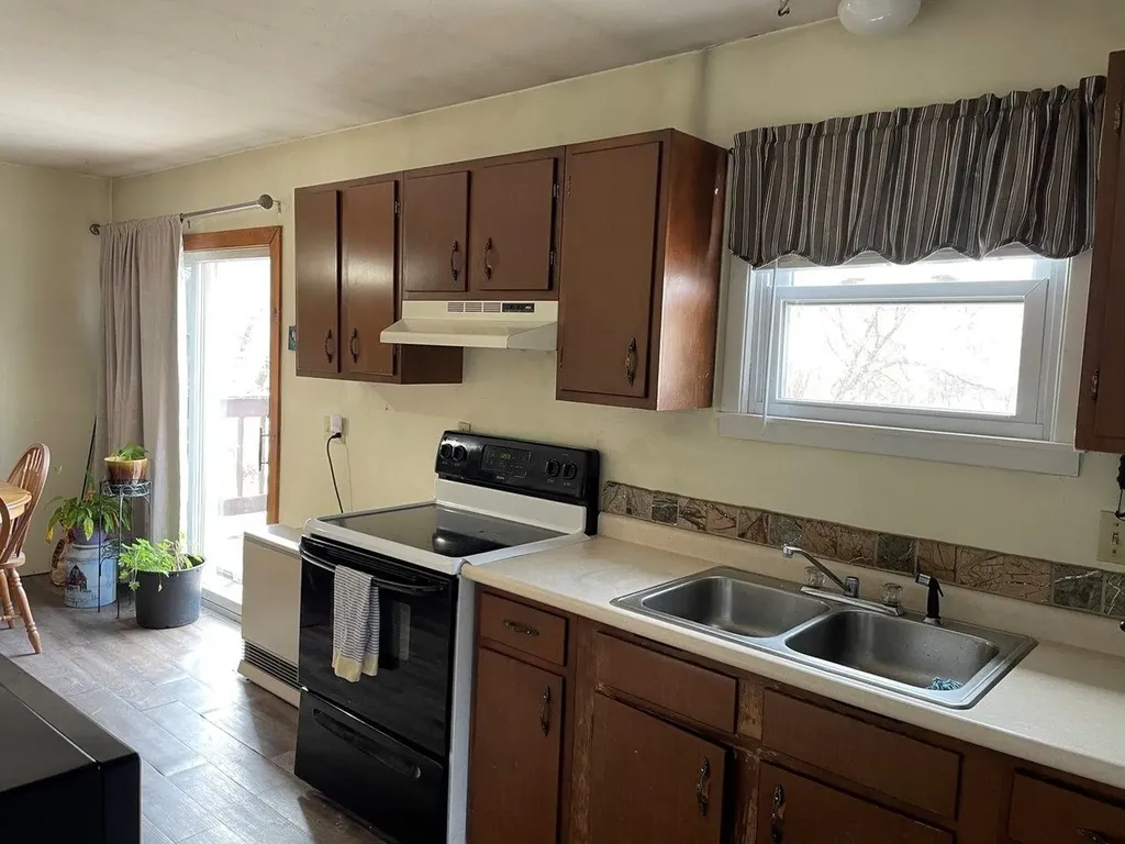 60 Gentes Road Essex VT 05452