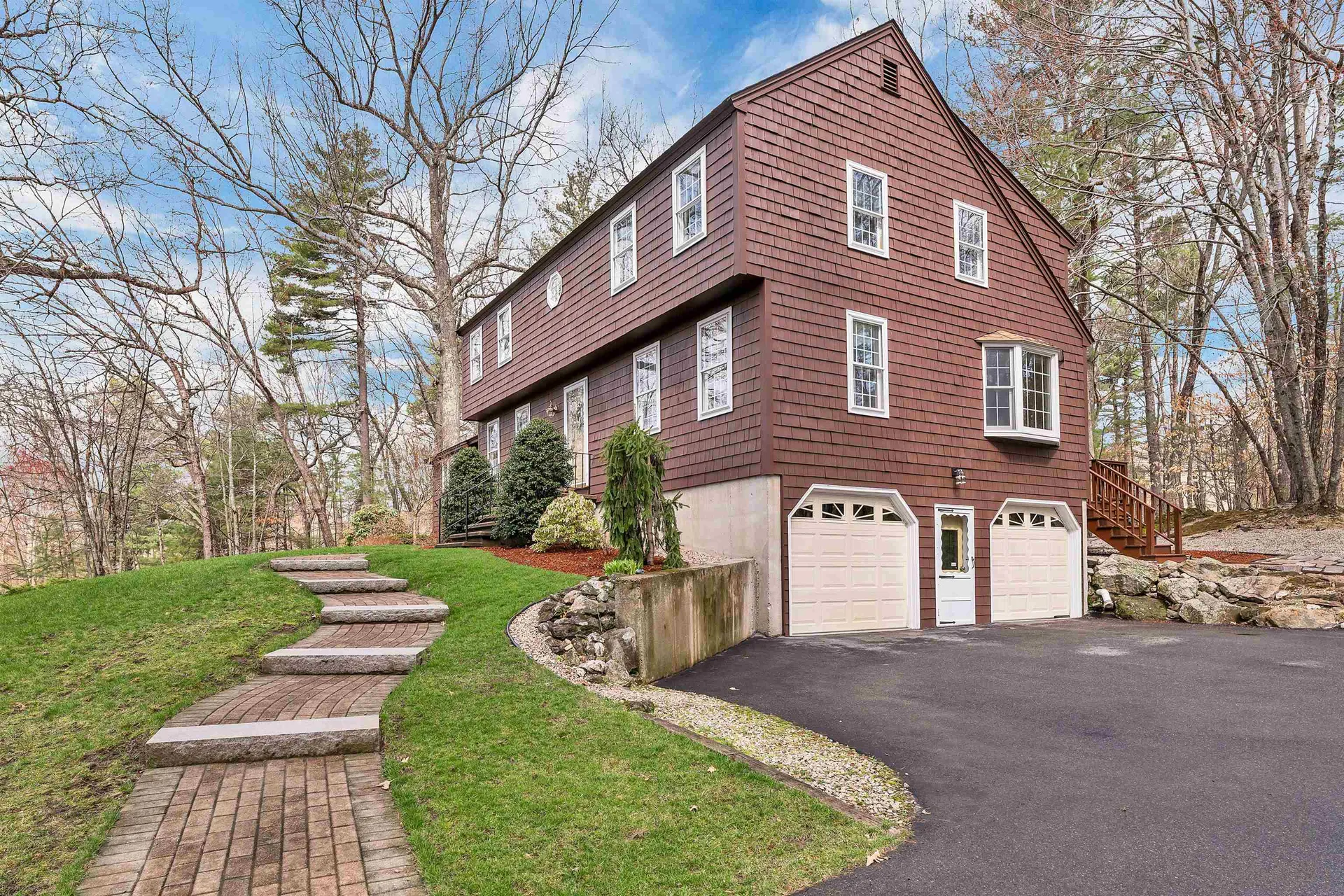 12 Autumn Street Windham NH 03087