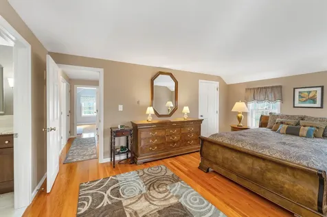 12 Autumn Street Windham NH 03087