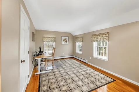 12 Autumn Street Windham NH 03087