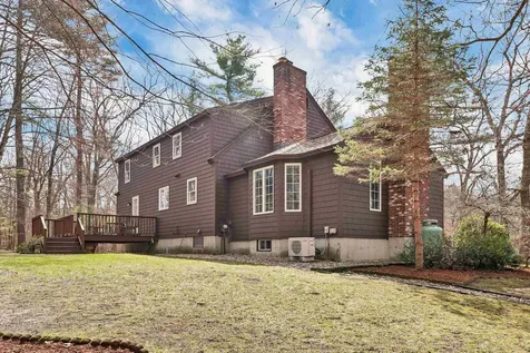 12 Autumn Street Windham NH 03087