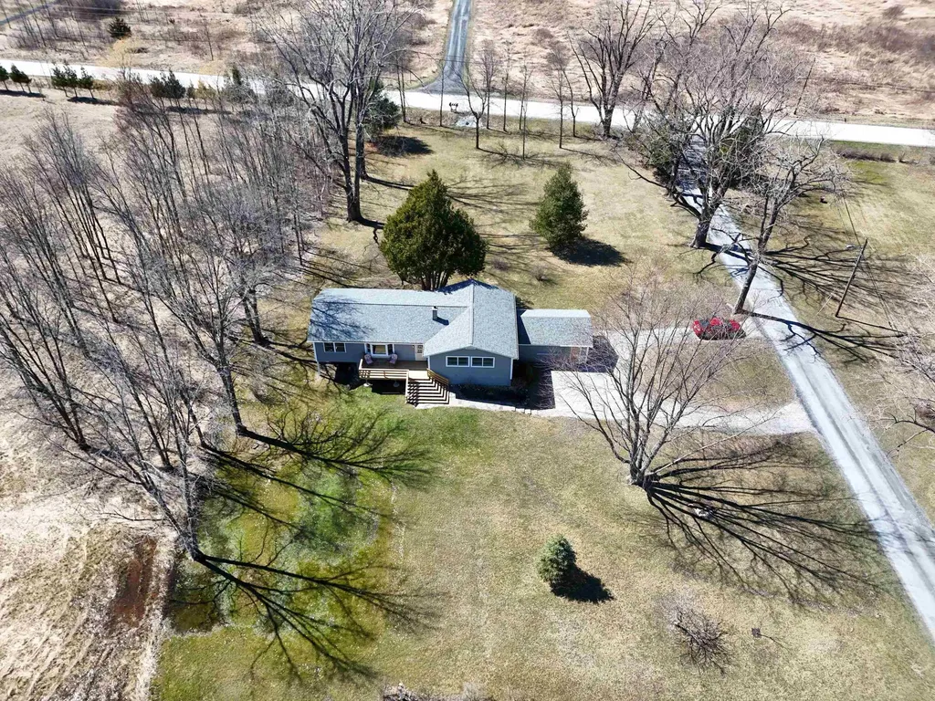 38 Holiday Point Road North Hero VT 05474
