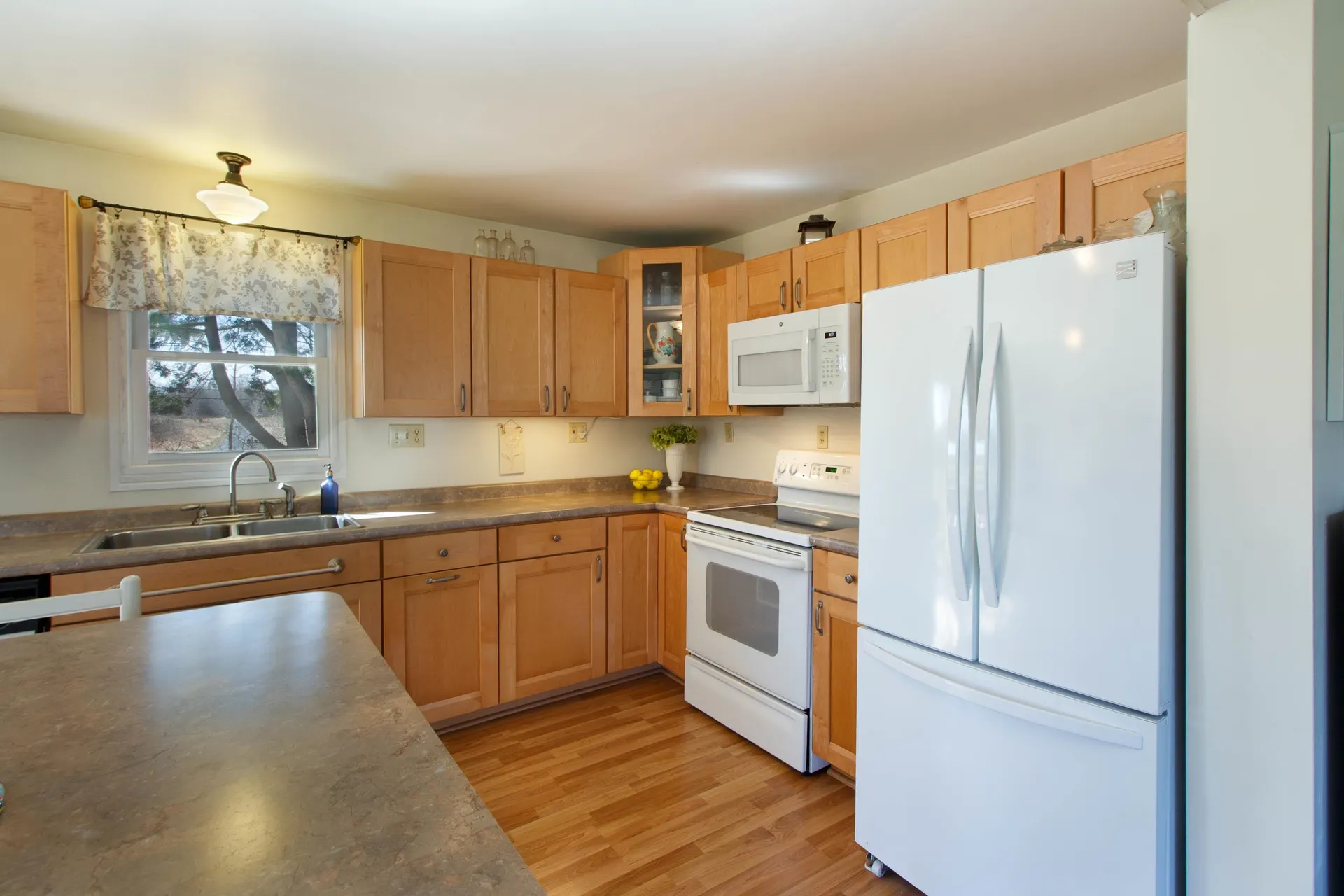 38 Holiday Point Road North Hero VT 05474