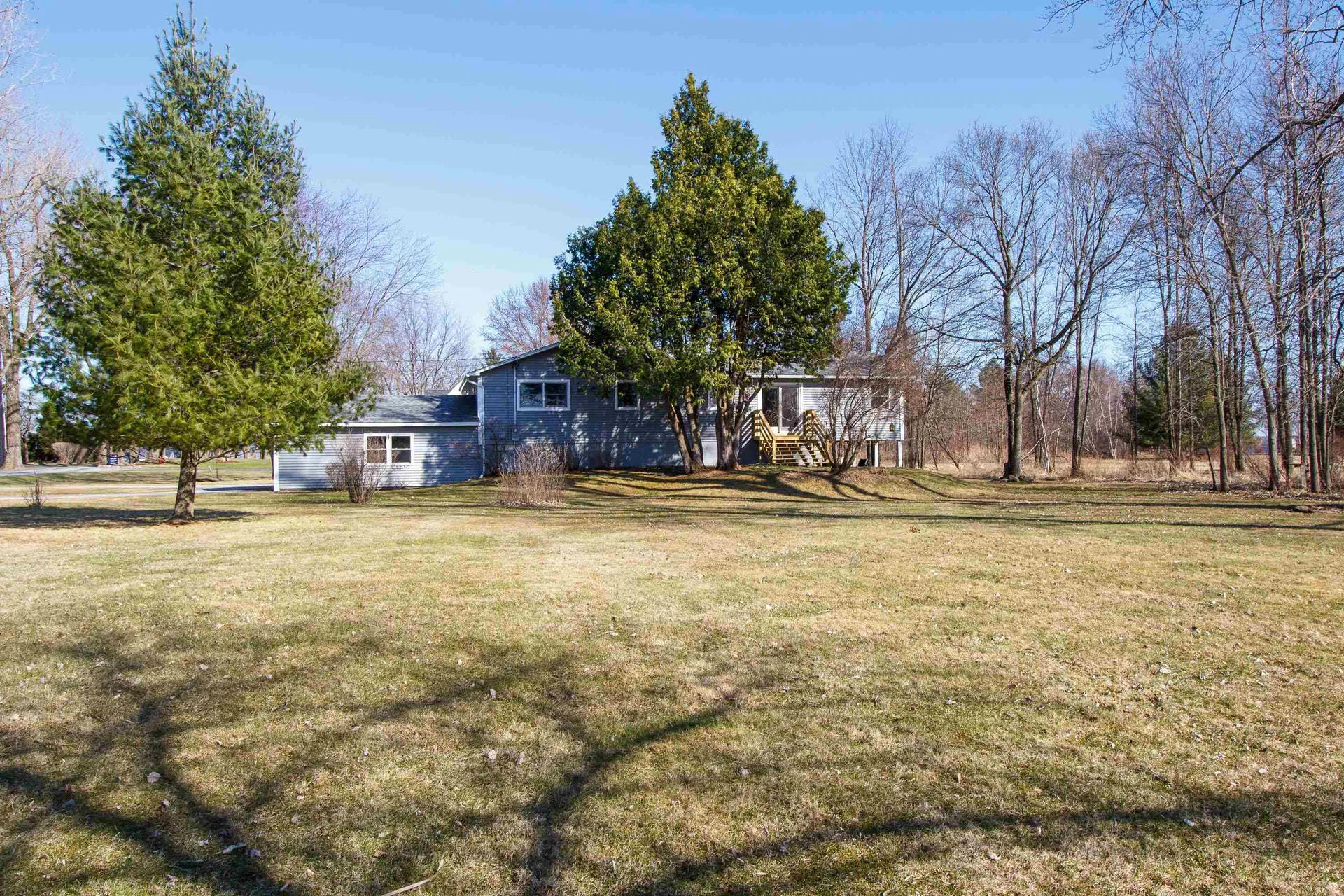 38 Holiday Point Road North Hero VT 05474