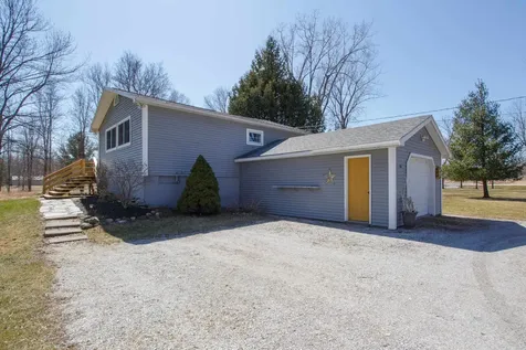 38 Holiday Point Road North Hero VT 05474