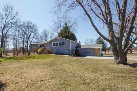 38 Holiday Point Road North Hero VT 05474