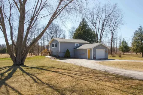 38 Holiday Point Road North Hero VT 05474